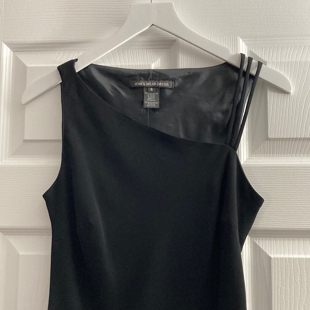 Jones Wear: Black Cocktail Dress